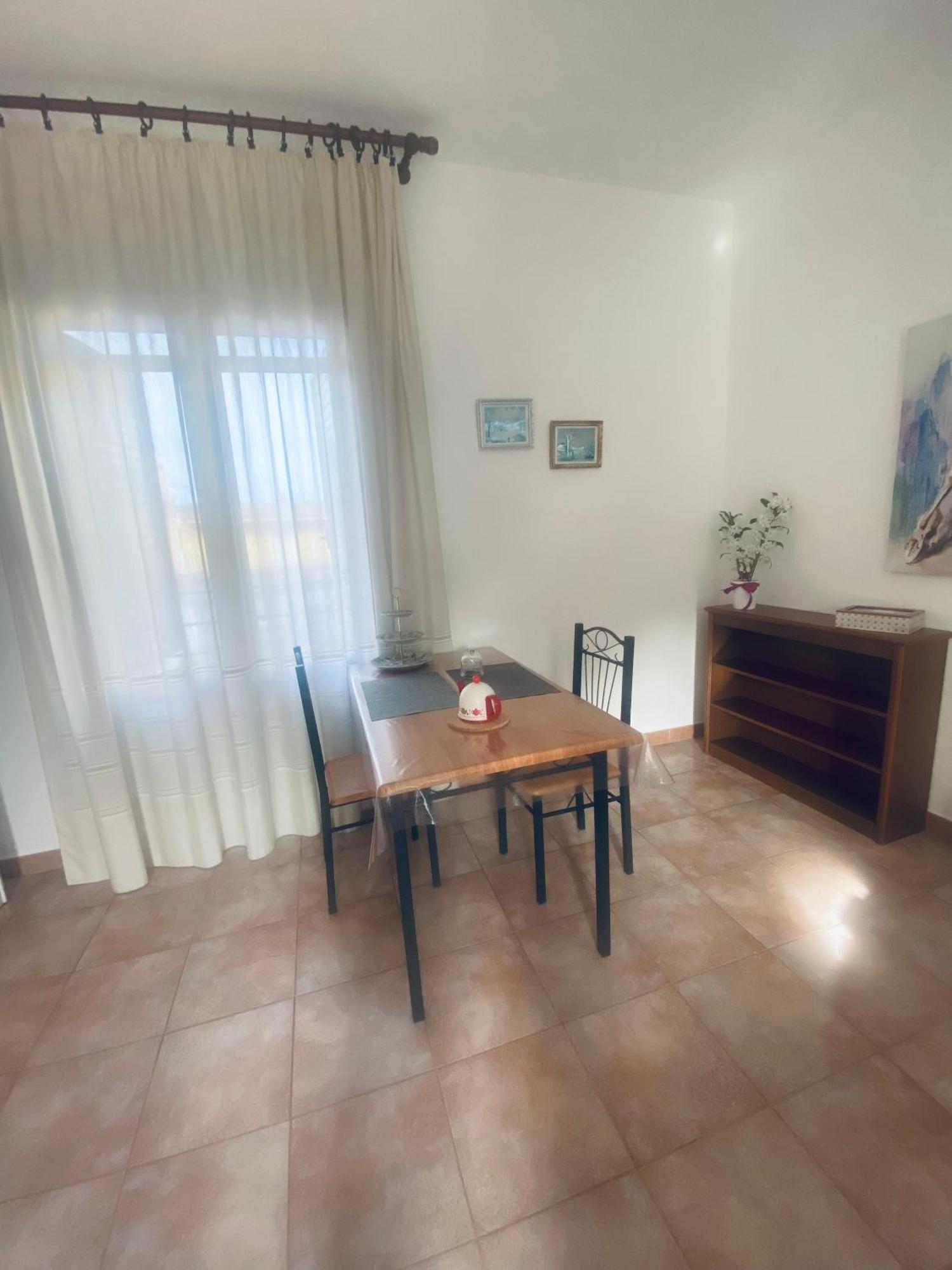 Bed And Breakfast Le Petunie Bari Sardo Exterior foto